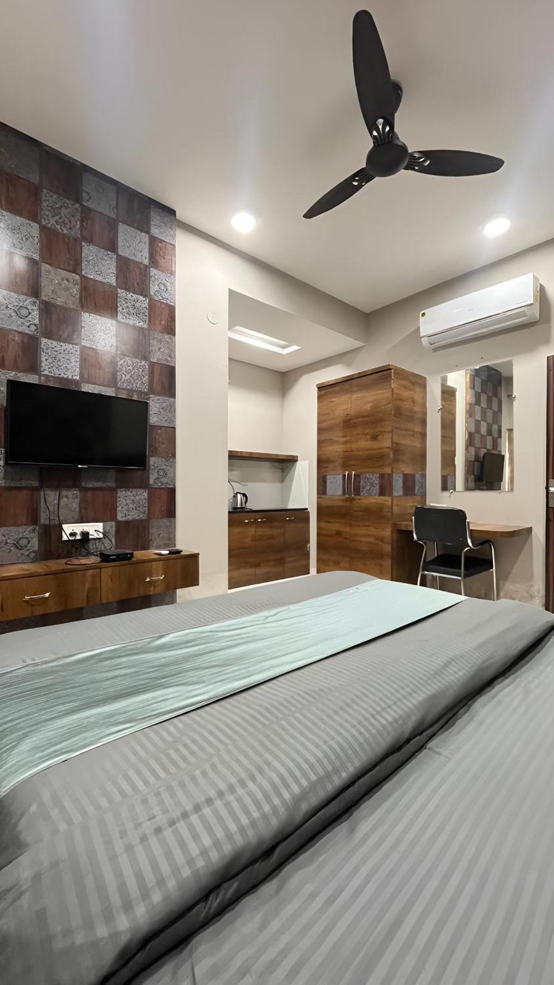 Hotel Evanka Індаур Екстер'єр фото